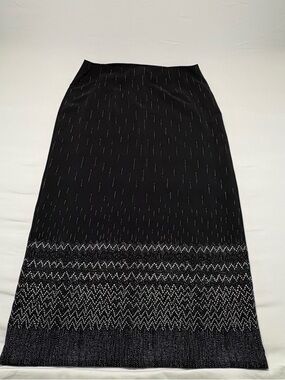 Jessica Black Maxi Skirt with Silver Hem Pattern Size 14